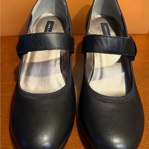 Array Black Leather Loafers